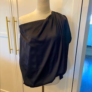 Women’s Top by DO+BE size Large